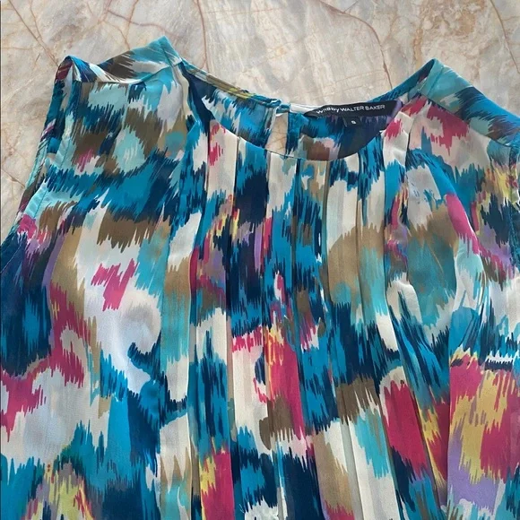 W118 by Walter Baker in a size Small. Colorful Sleeveless Blouse Small - Picture 10 of 12